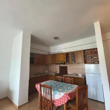 דירה Apartament For Rent In Lungomare *